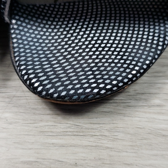 Un Tour En Ville  Sandals sz 40 - Picture 12 of 14